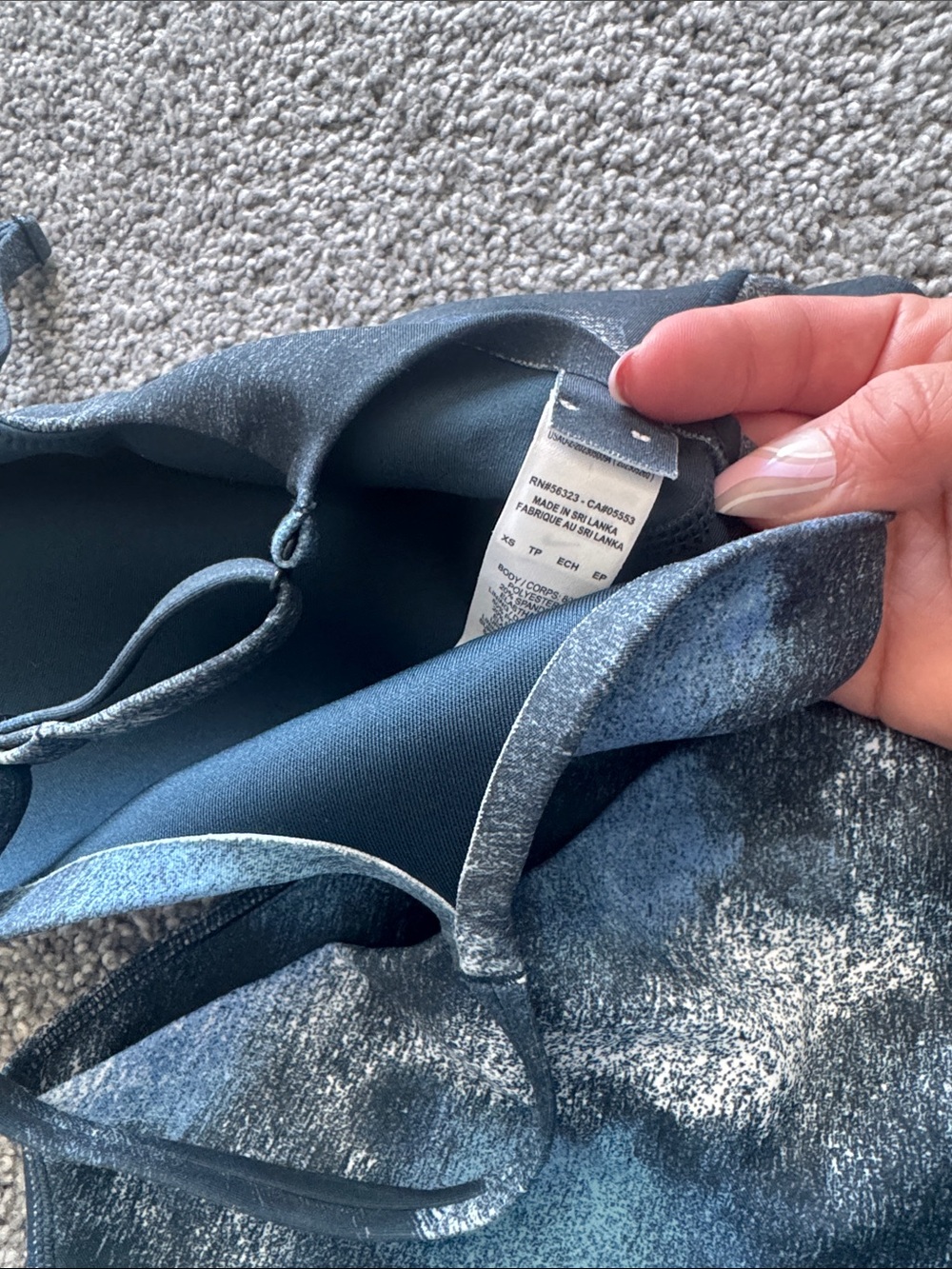 Nike Women Blue Metallic Tie-Dye High-Waist Workout Leggings and matching Bra - Picture 3 of 3